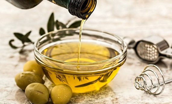 El aceite de oliva, protector frente al infarto, también en EE. UU.