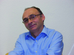 Federico Pallardó recibe un Premio de FEDER por la asignatura sobre enfermedades raras de la Universitat de València